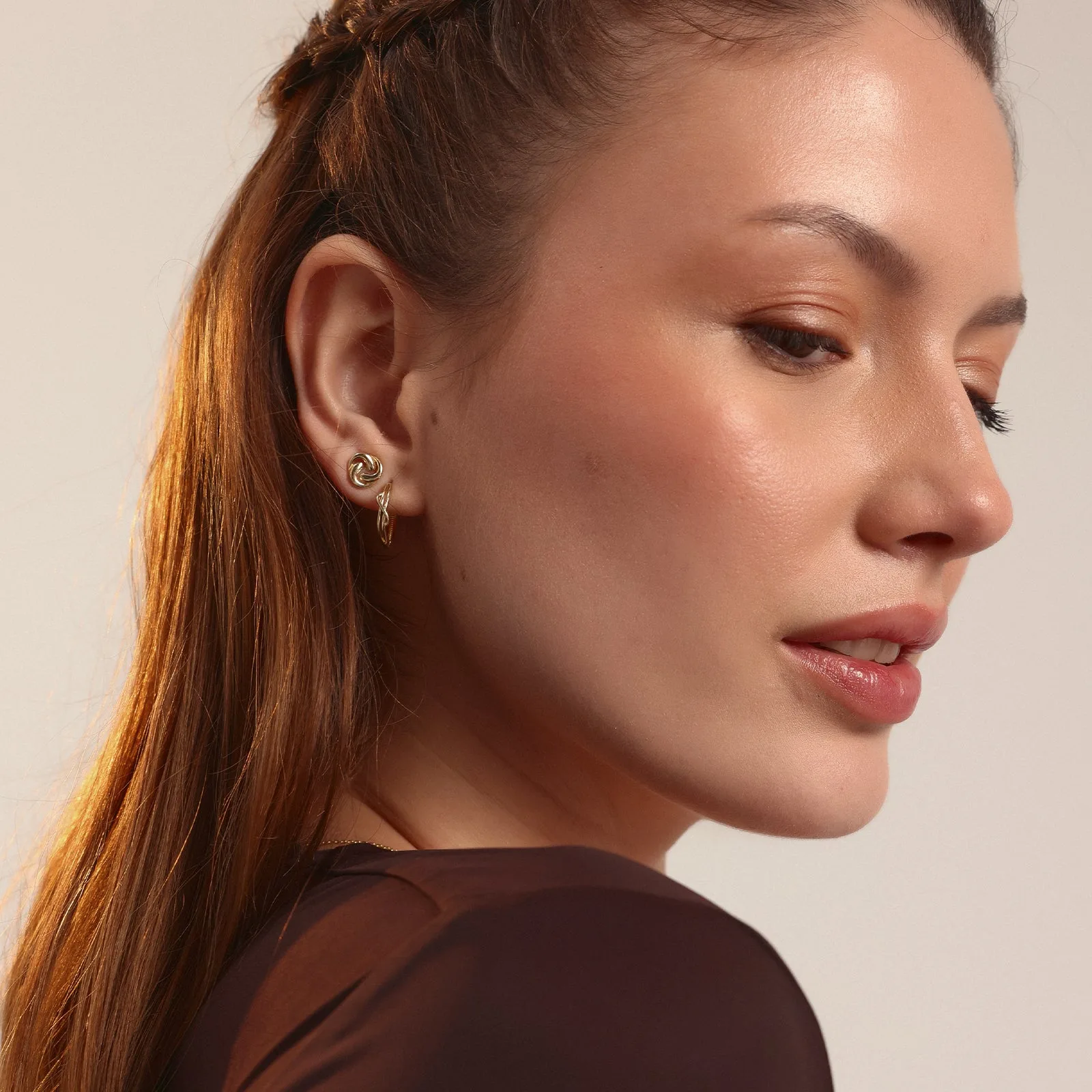 14 Ayar Düğüm Model Altın Küpe görsel 2